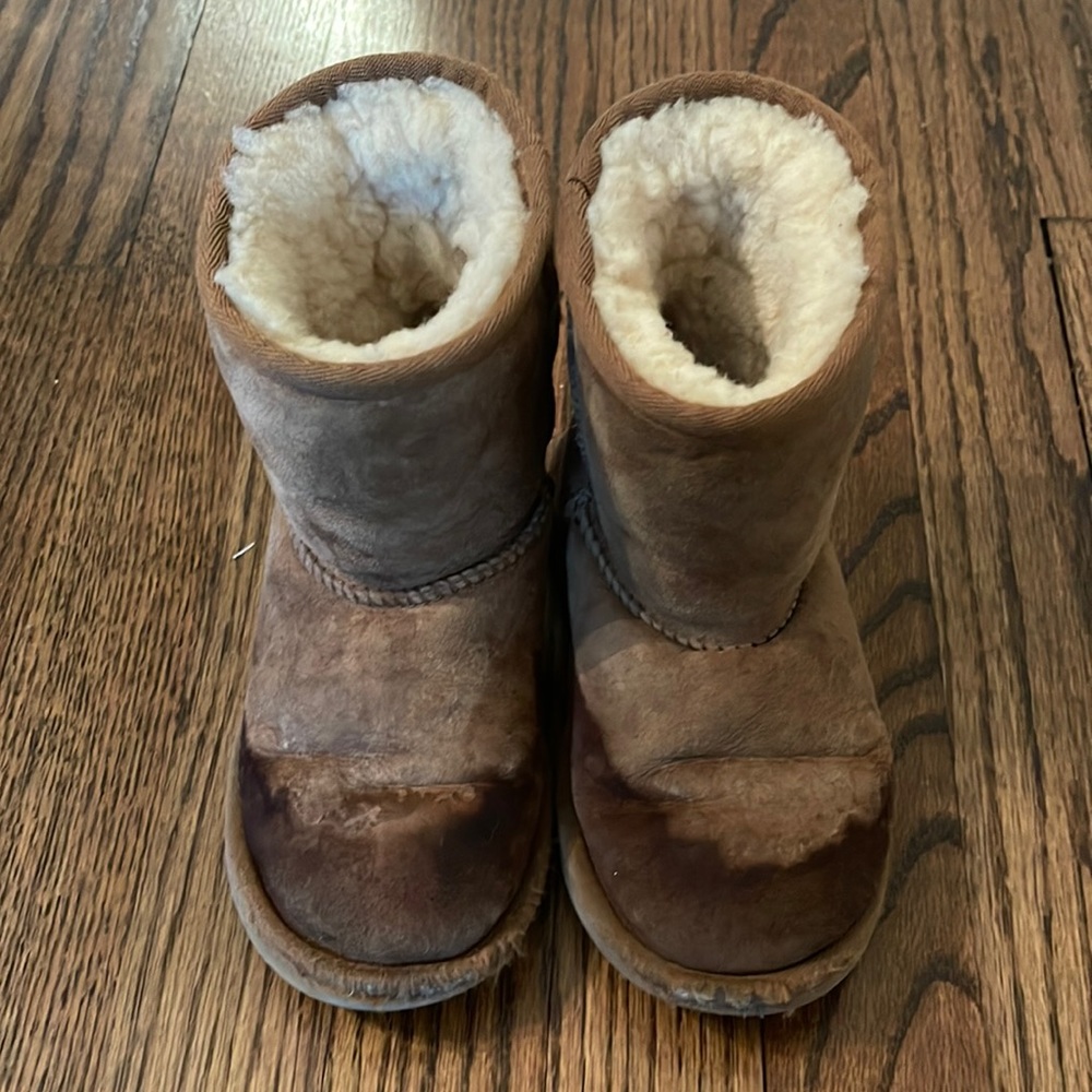 Toddler Ugg Size 11